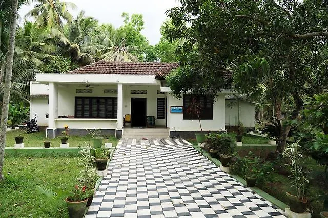 Aqua Lillies Kumarakom Homestay Kottayam Otel